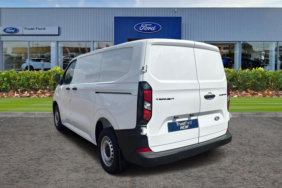 Ford TRANSIT CUSTOM Photo e64e0884-f6bc-4737-894b-775cea2782fa.jpg