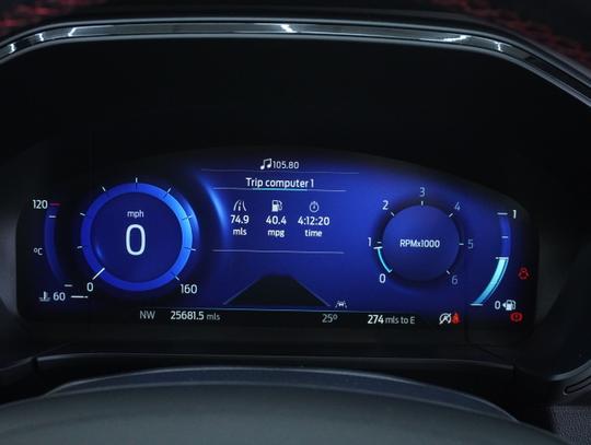 Ford Kuga Photo e64f4359-e45e-46e3-af7c-f8c45f5facbd.jpg