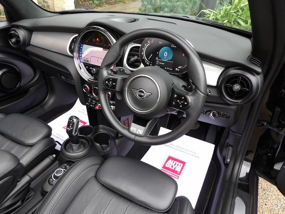 Used MINI Convertible LS21AZB 31