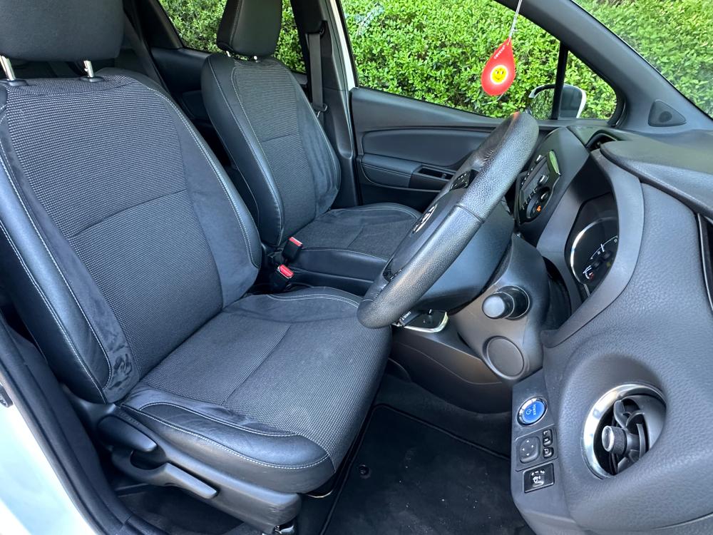 Used Toyota Yaris AJ19EKR 21