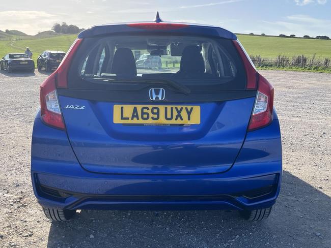 Honda Jazz Photo e66fa932-3dc4-4edb-a5ec-d4cce1c4ac87.jpg