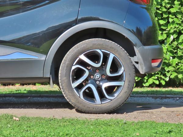 Used Renault Captur RO67YWT 8