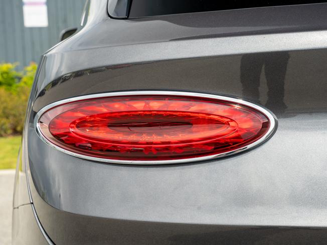 BENTLEY Bentayga Photo 39