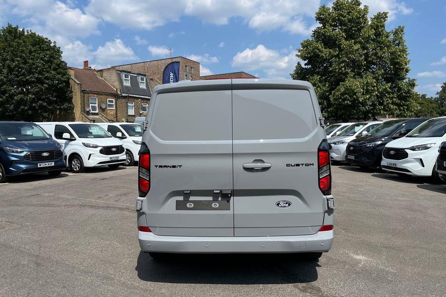 Ford TRANSIT CUSTOM Photo e674494d-8d9d-43d7-b4eb-bb5fdf4d3006.jpg