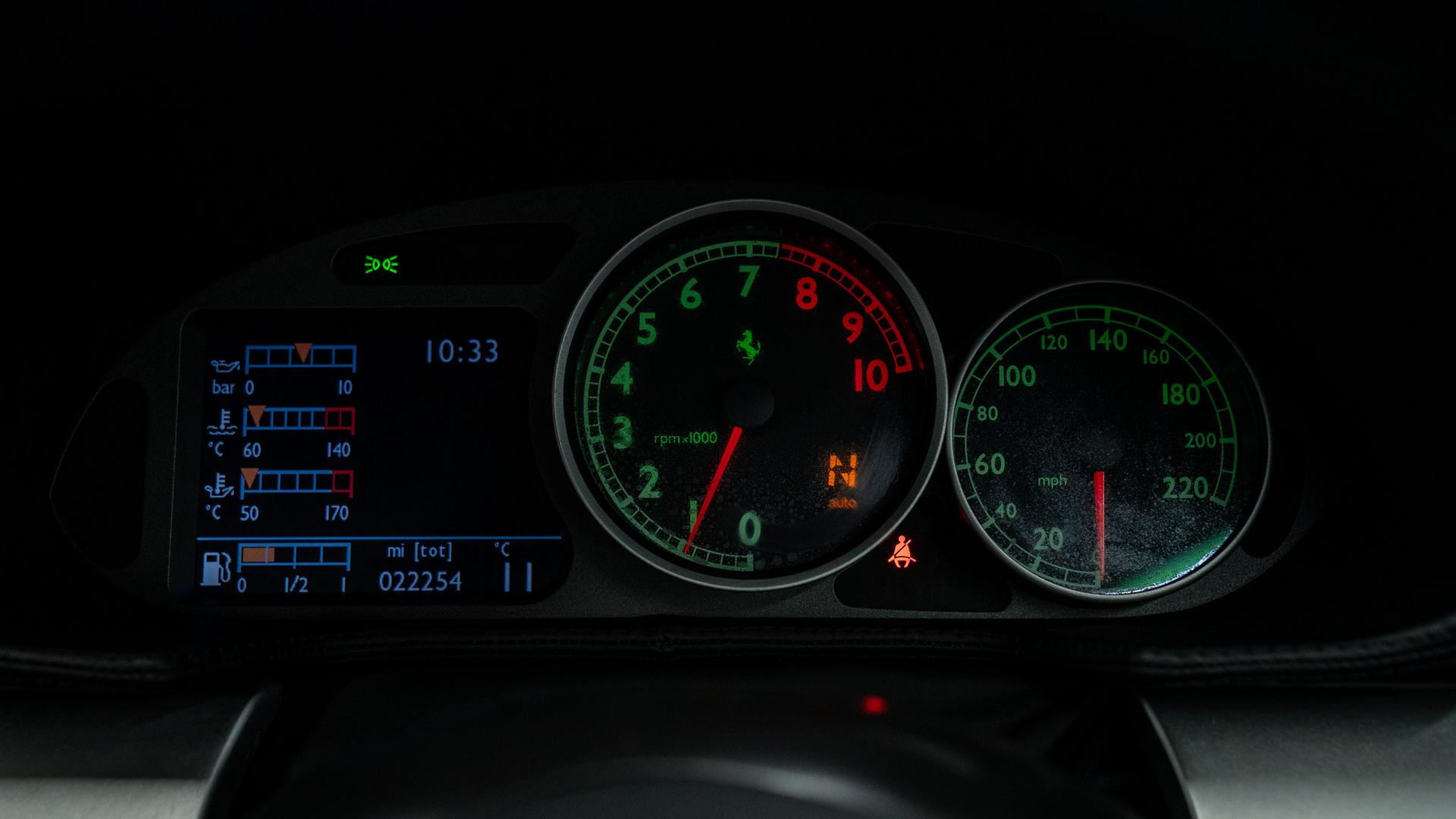 Ferrari 612 Photo e680505c-071e-4940-9f55-b53f6ace8ab8.jpg