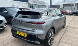 Renault MEGANE E-TECH Photo 5