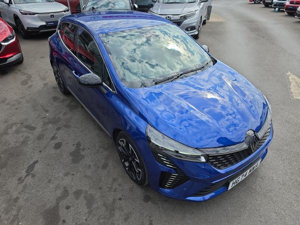 Renault Clio Photo 2