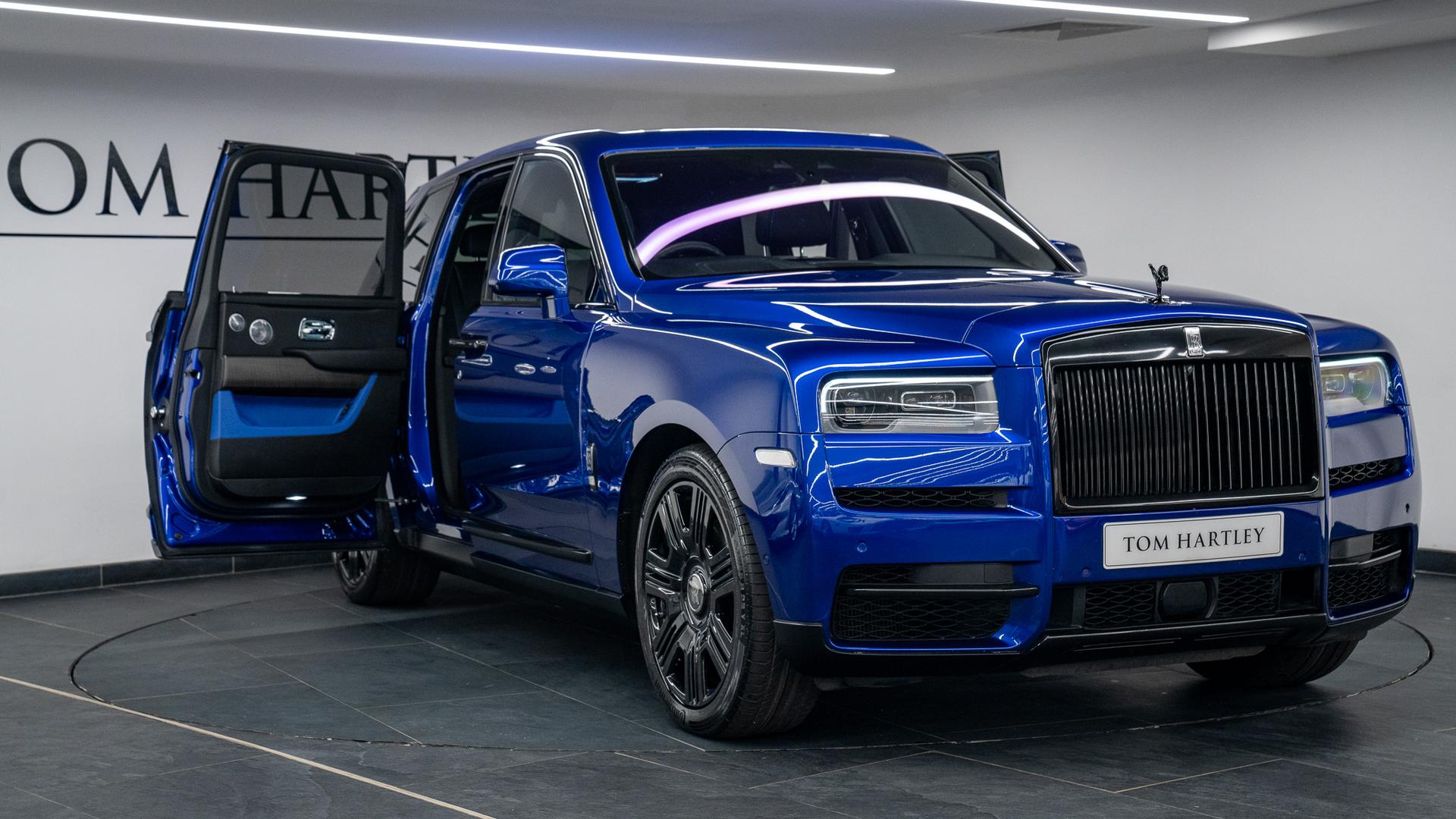 Rolls-Royce Cullinan Photo e691a1eb-f59e-4221-8b0a-3c2f8a0d9a38.jpg