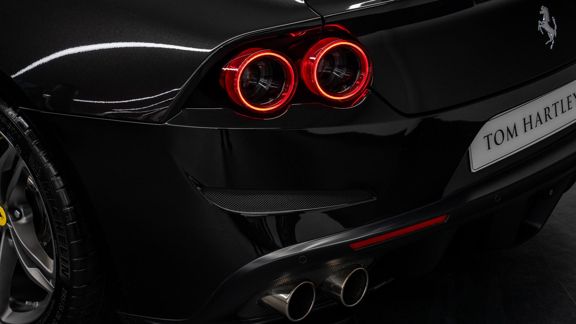 Ferrari GTC4 Lusso Photo e6a51d27-8a0d-433c-acd9-26c55124e115.jpg