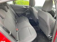 Ford Focus Photo 15