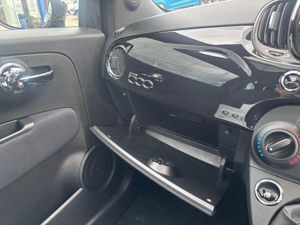 Fiat 500 Photo e6b1d2bc-07ef-4b0f-92ae-6174cda5b576.jpeg