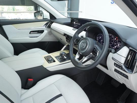 Mazda CX-80 Photo e6bfe186-e3b5-4565-93e1-9b8a3b9018a9.jpg
