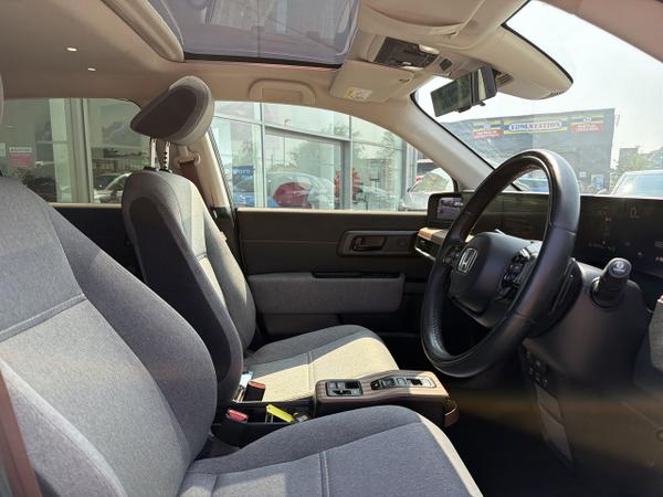 Honda Honda E Photo 29