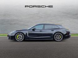 PORSCHE Panamera Photo 5
