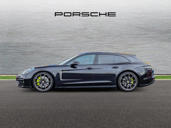 PORSCHE Panamera Photo 5