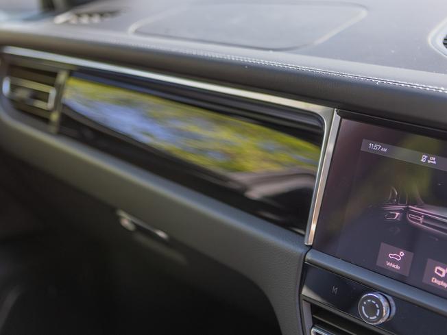 PORSCHE Macan Photo 24