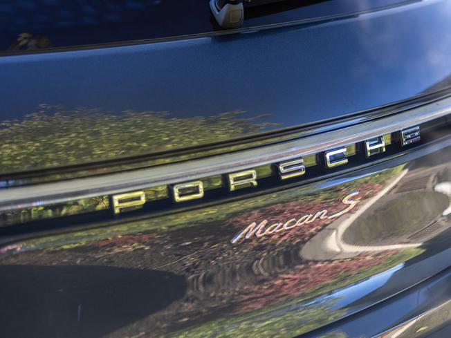 PORSCHE Macan Photo 38