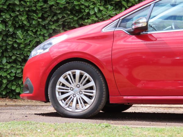 Used Peugeot 208 HV18HPN 9