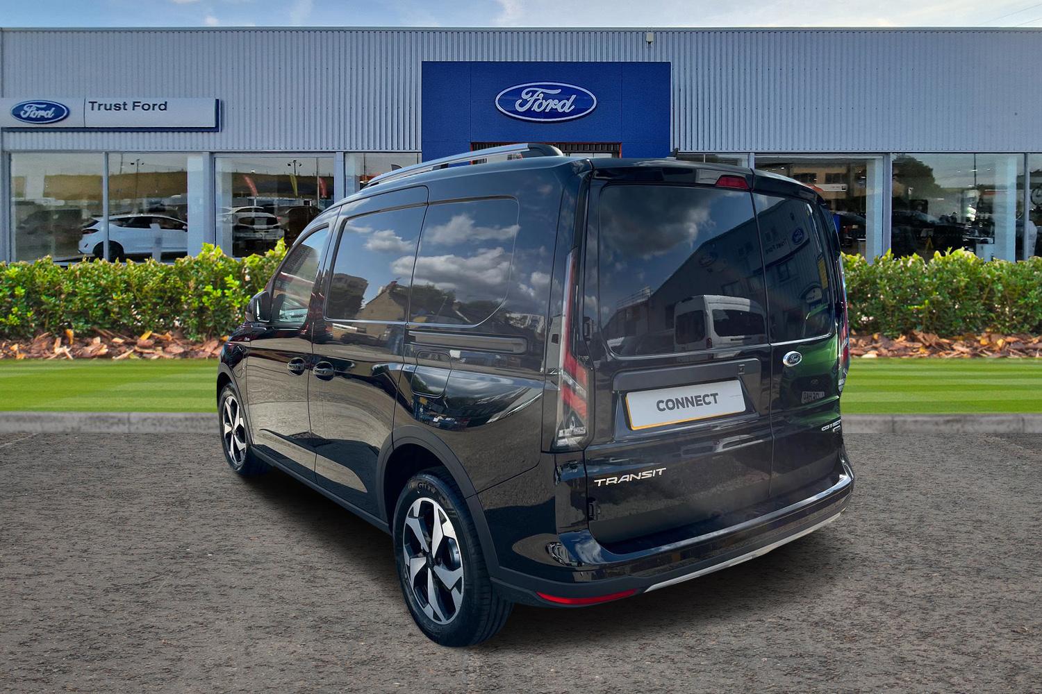 Ford TRANSIT CONNECT Photo 1
