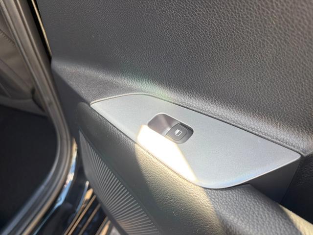 Kia Rio Photo e725ac8b-31a3-4a14-a087-c590ac9de5d7.jpg