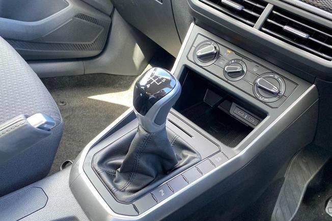 VOLKSWAGEN Polo Photo 19