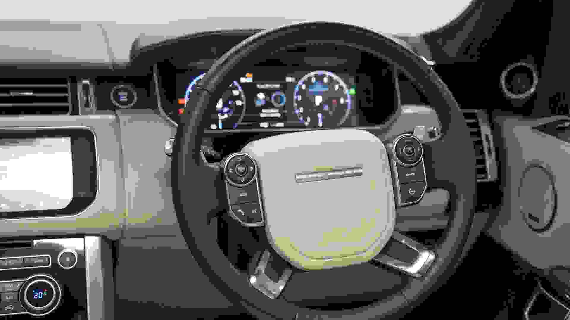 Land Rover RANGE ROVER V8 AUTOBIOGRAPHY Photo e7487871-39fa-4e1d-b2b2-4edf2b93fdbe.jpg