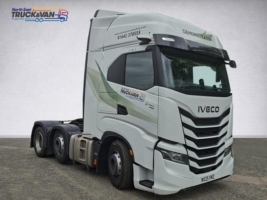Iveco S-WAY 500hp Photo