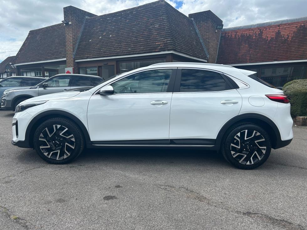Kia XCeed Photo e74fa5c2-5b2e-45fb-9c04-cb31f5b20d2f.jpeg