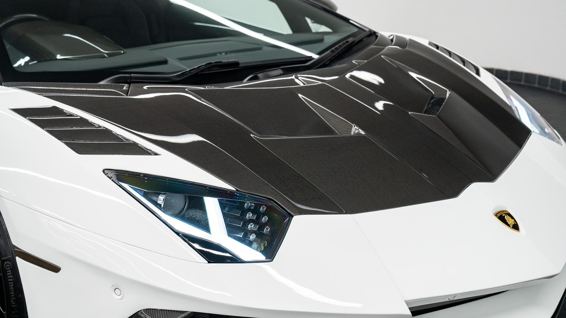 LAMBORGHINI Aventador Photo e7575bc1-06b3-440b-b3cd-ad4e80ac5fc1.jpg