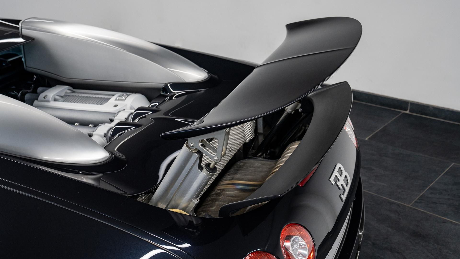 Bugatti Veyron Photo e757ef5f-6065-427b-970f-a4ff57d51434.jpg