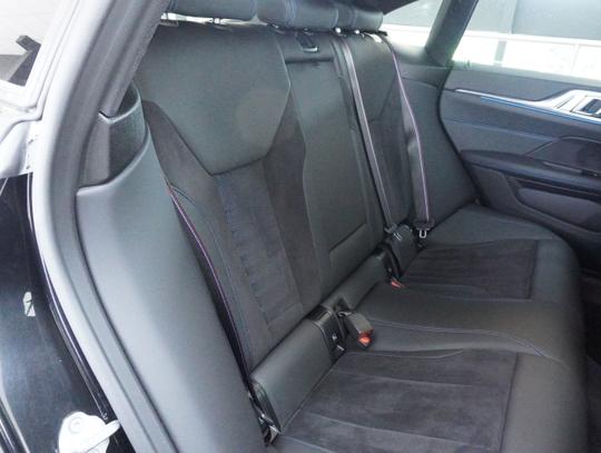 BMW i4 Photo e7592c15-cfdf-40af-9def-1322ff71aaef.jpg