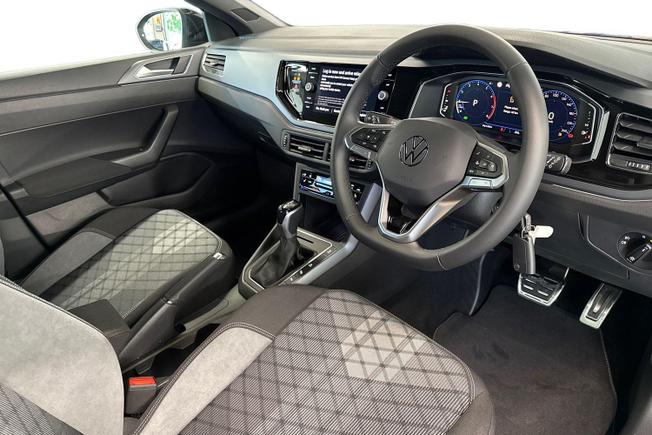 VOLKSWAGEN Taigo  Photo 6