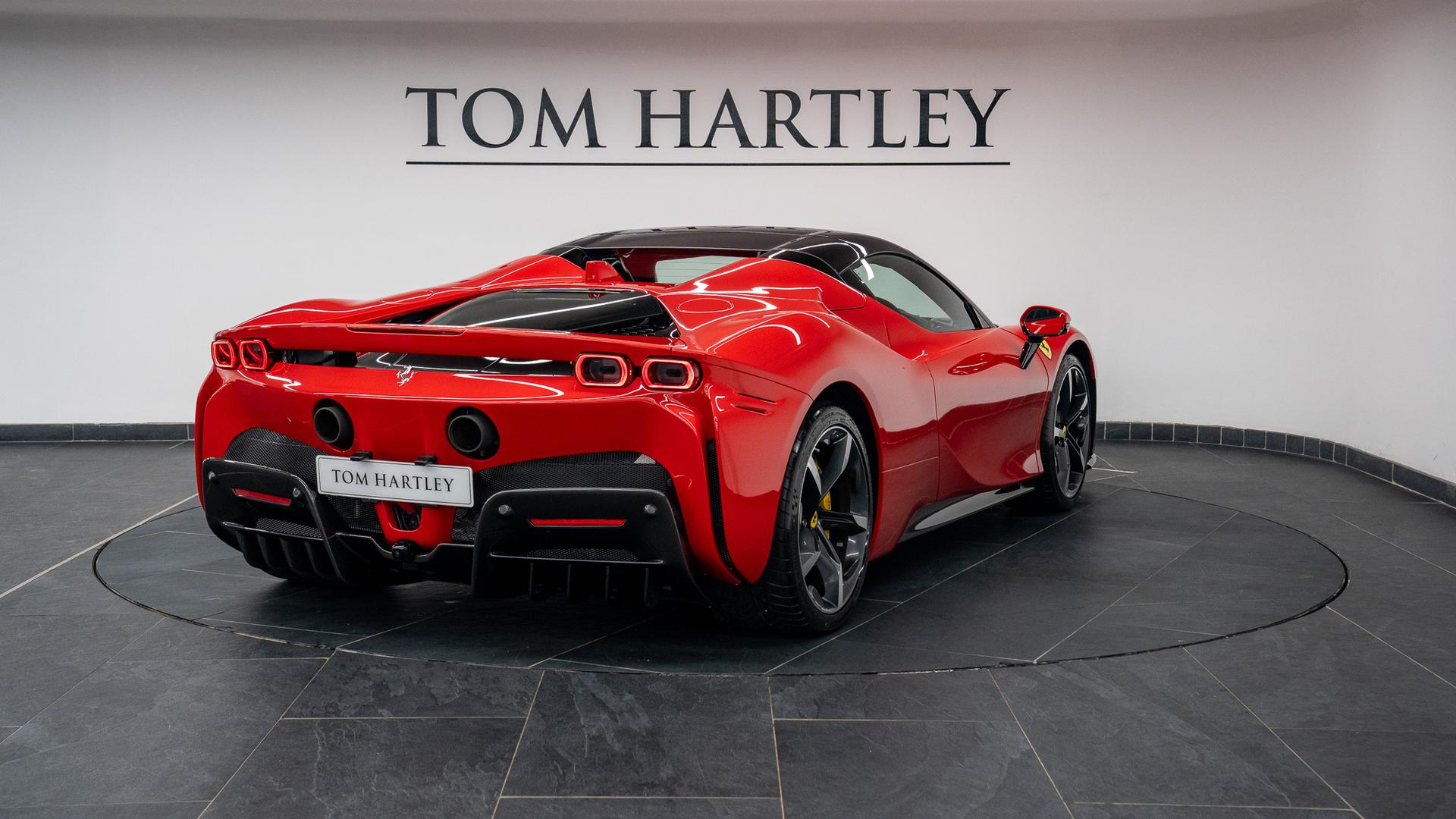 Ferrari SF90 Photo e7657e14-adfe-4978-8192-aeb51699509f.jpg