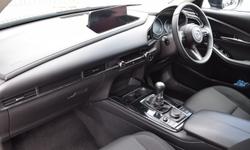 Mazda CX-30 Photo 11