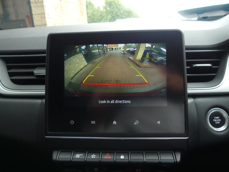 Renault Captur Photo e787fe59-cb0b-4897-aa56-7807fa4bd32b.jpg