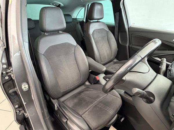 Used Vauxhall Crossland FD71UHH 19
