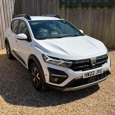 Used 2022 Dacia Sandero Stepway 1.0 TCe Prestige Hatchback 5dr Petrol Manual Euro 6 (s/s) (90 ps) at Harwoods Garage