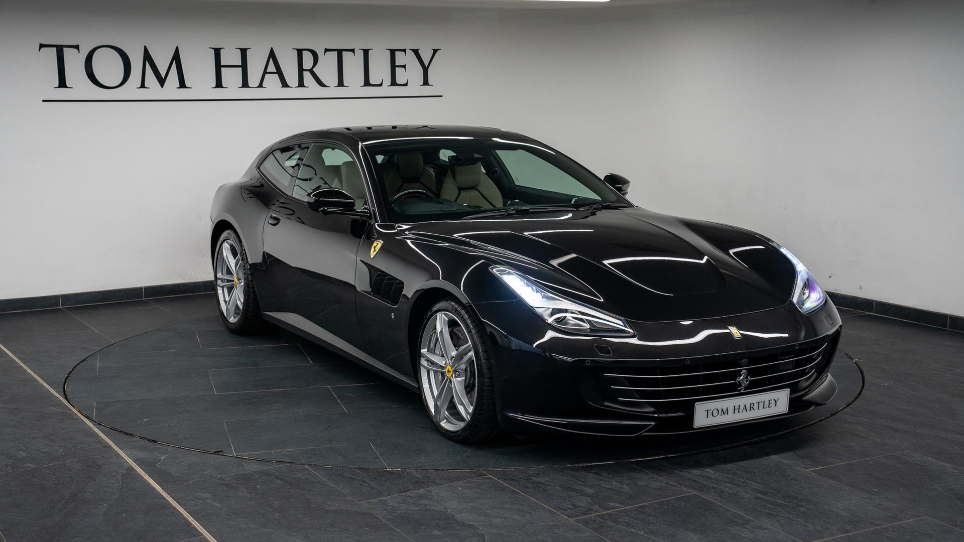 Ferrari GTC4Lusso Photo e791cdca-fef5-4306-b697-e4dc808380f0.jpg