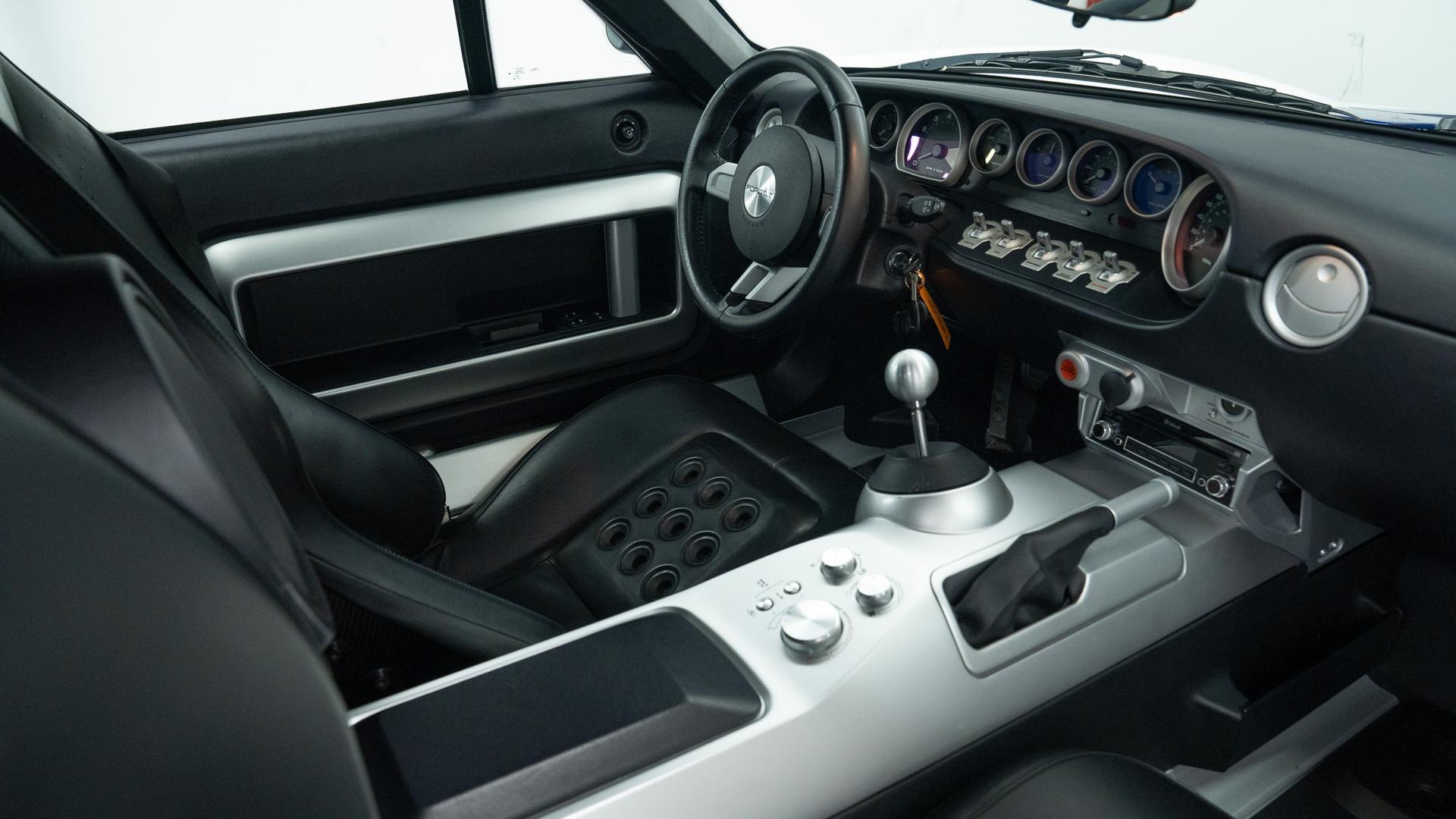 Ford GT Photo e7bec438-ea10-4ee4-9165-4a29a228b6f7.jpg