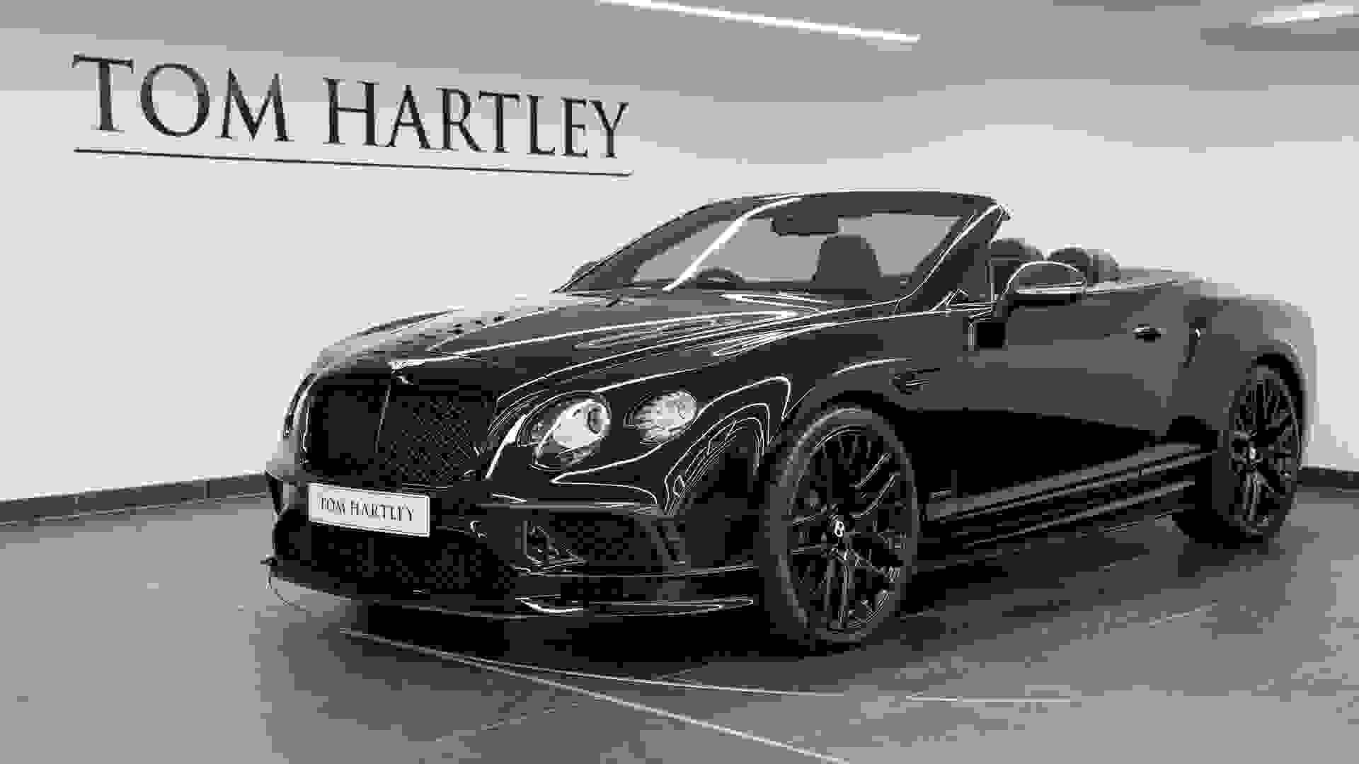 Bentley Continental GTC Photo e7f3fa0c-dd0e-4709-af31-6f41d3001511.jpg
