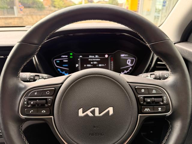 Kia Niro Photo e816638b-7f21-43d4-8d56-13a954d3fb7c.jpg