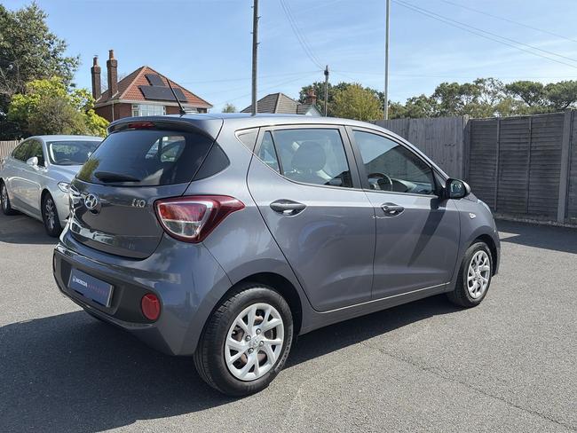 Hyundai i10 Photo e8465033-51af-4631-b901-10cd0a59a639.jpg