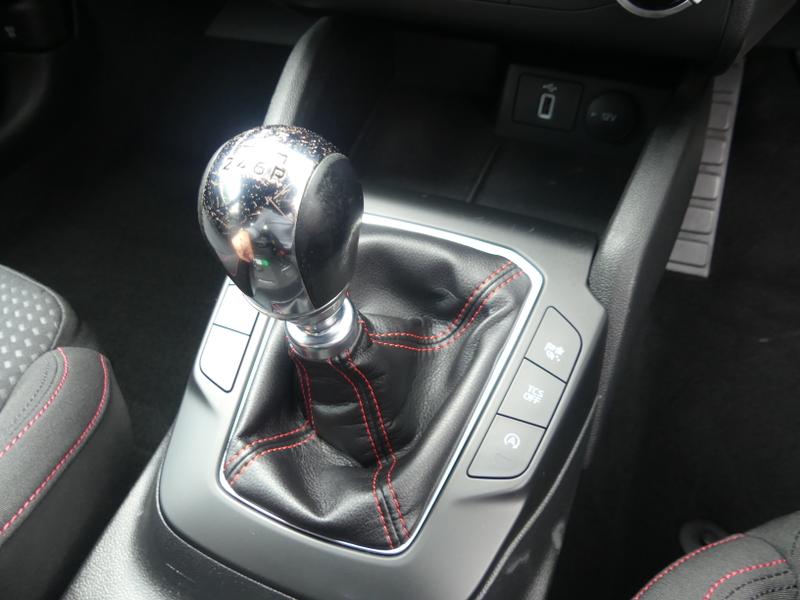 Ford Focus Photo e849ee15-1cbf-4367-82cd-f7a82ee81e77.jpg