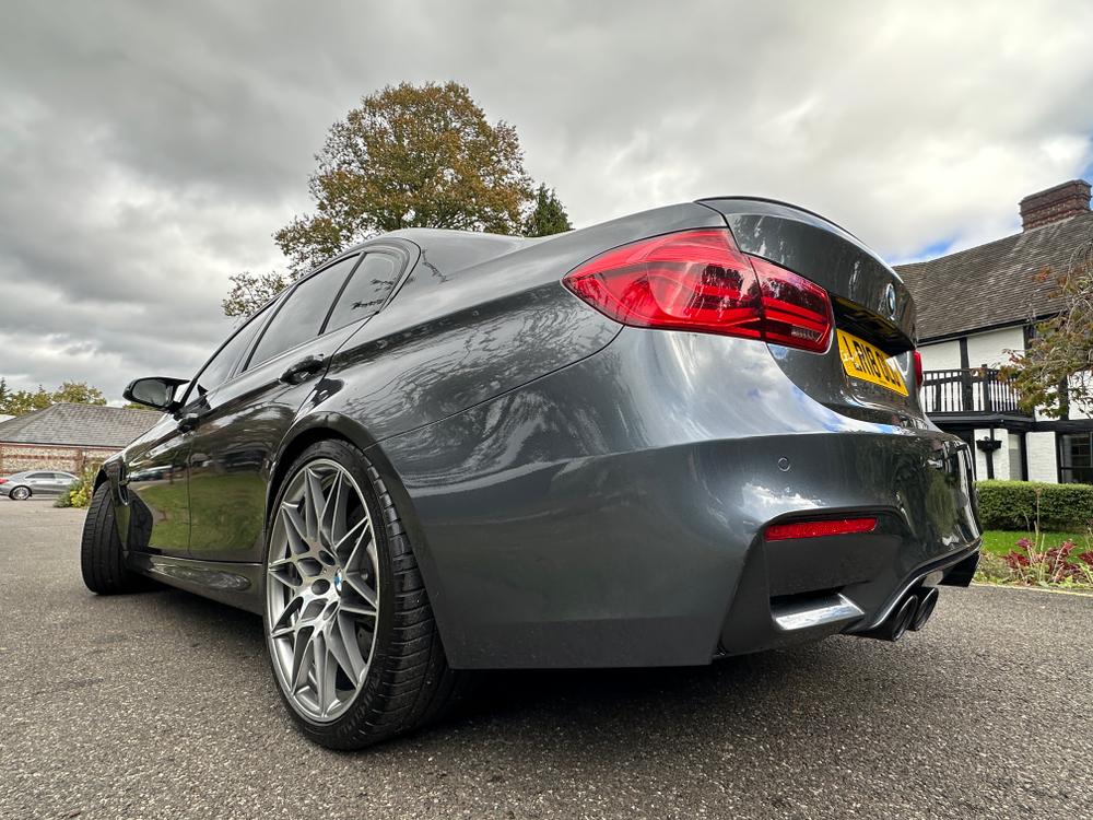 Used BMW M3 LR18OLO 40