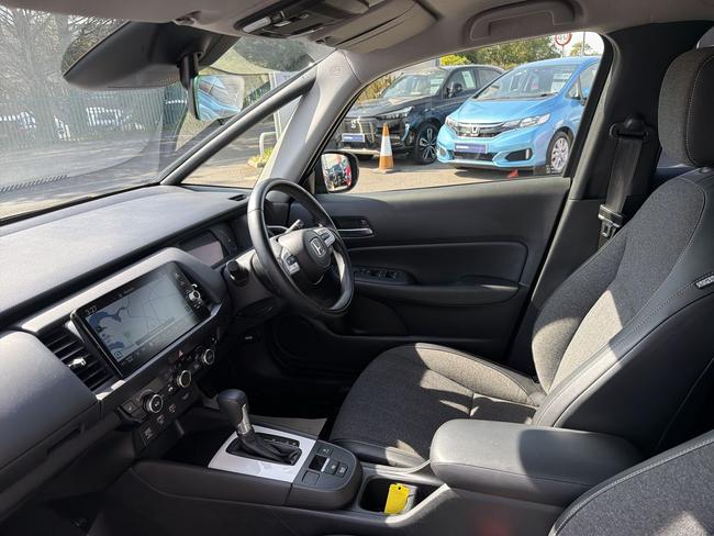 Honda Jazz Photo e85ca2cc-7205-430f-9ee3-15a8f32e3e02.jpg