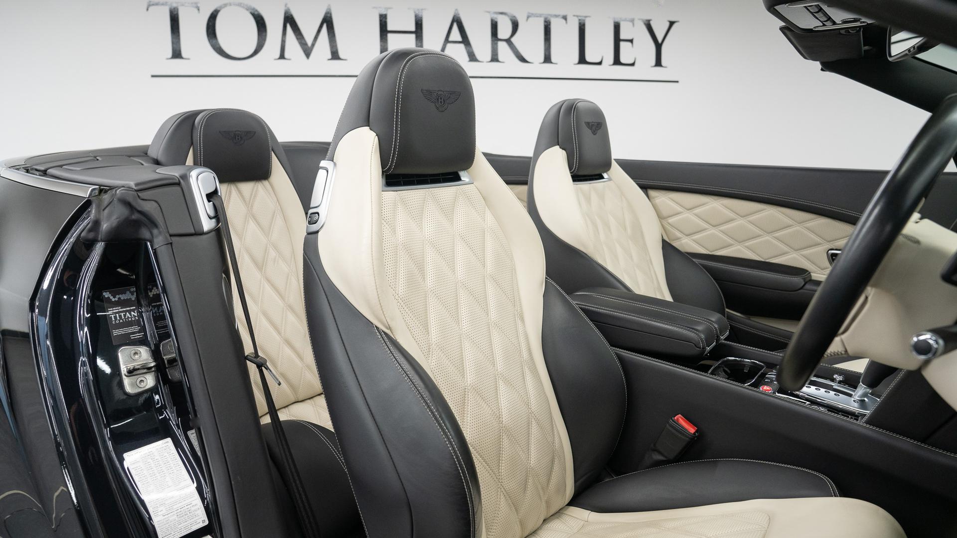 Bentley Continental GTC Photo e87f1d1e-93e5-4c9a-8452-93a320b99deb.jpg