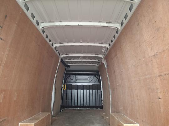 Iveco DAILY LWB AUTO Photo