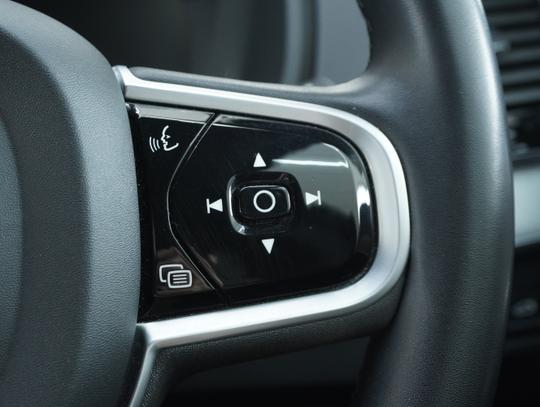 Volvo XC90 Photo e8963582-be09-417e-836f-e990ed46b94b.jpg