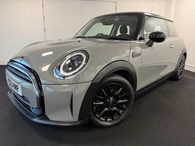 Used 2021 MINI Hatch AUTOMATIC 1.5 Cooper Classic Hatchback 3dr Petrol Steptronic Euro 6 (s/s) (136 ps) at Hodgson Car Sales