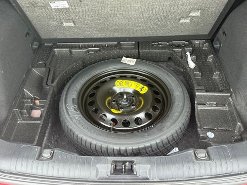 Ford Kuga Photo e8a8c729-f3ef-4a31-b5bd-ee70a933b5de.jpeg